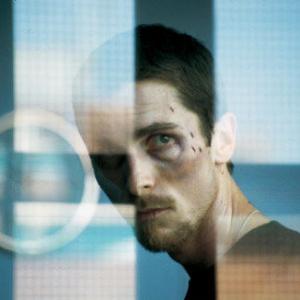 Still of Christian Bale in The Machinist (2004)