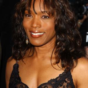 Angela Bassett at event of The Manchurian Candidate 2004
