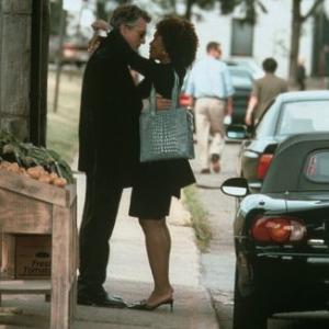 Still of Robert De Niro and Angela Bassett in The Score (2001)