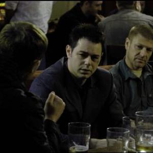 Still of Sean Bean and Danny Dyer in Outlaw 2007