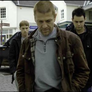 Still of Sean Bean and Danny Dyer in Outlaw 2007