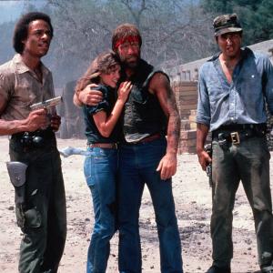 Still of Robert Beltran, Chuck Norris, Leon Isaac Kennedy and Dana Kimmell in Lone Wolf McQuade (1983)