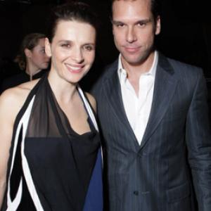 Juliette Binoche and Dane Cook at event of Dan in Real Life 2007