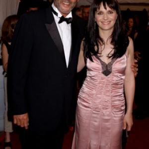 Juliette Binoche and Jean Reno at event of Décalage horaire (2002)