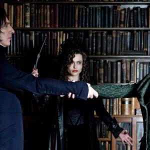 Still of Helena Bonham Carter, Alan Rickman and Helen McCrory in Haris Poteris ir netikras princas (2009)