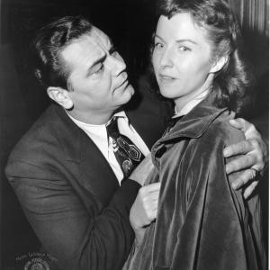 Still of Ernest Borgnine and Betsy Blair in Marty (1955)