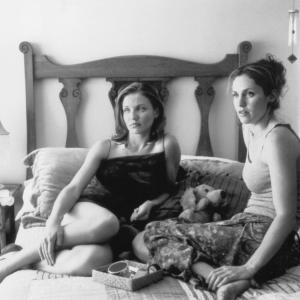 Still of Cameron Diaz and Amy Brenneman in Things You Can Tell Just by Looking at Her 2000