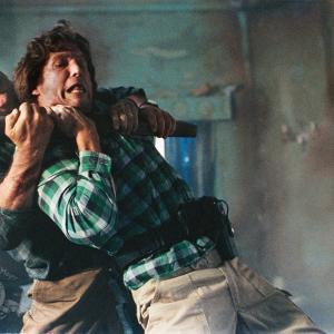 Still of Tommy Lee Jones and Jeff Bridges in Blown Away (1994)