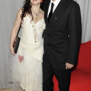 Helena Bonham Carter and Tim Burton at event of Alisa stebuklu salyje (2010)