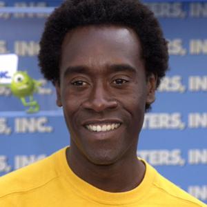 Don Cheadle at event of Monstru biuras 2001