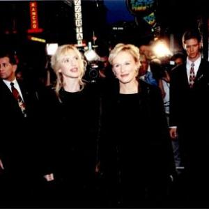 Johanna ter Steege at the premiere of Paradise Road with Glenn Close