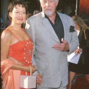 James Coburn and Paula O'Hara at event of Gone in Sixty Seconds (2000)