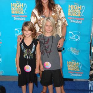 Cindy Crawford at event of High School Musical 2 2007