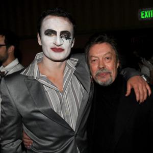 Tim Curry and Julian McMahon at event of The Rocky Horror Picture Show 1975