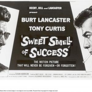 Still of Burt Lancaster and Tony Curtis in Sweet Smell of Success (1957)