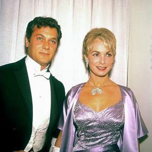 Academy Awards 33rd Annual Tony Curtis and Janet Leigh 1961