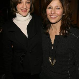Joan Cusack and Catherine Keener at event of Friends with Money (2006)