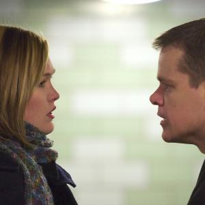 Still of Matt Damon and Julia Stiles in The Bourne Supremacy 2004