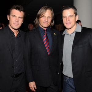 Matt Damon, Josh Brolin and Viggo Mortensen at event of The People Speak (2009)