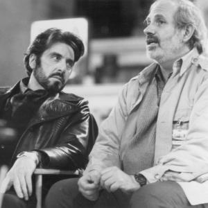 Still of Al Pacino and Brian De Palma in Karlito kelias 1993