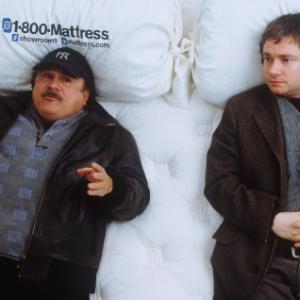 Still of Danny DeVito and Martin Freeman in The Good Night 2007