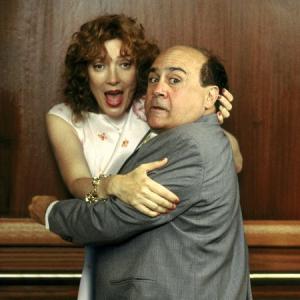 Still of Danny DeVito and Glenne Headly in What's the Worst That Could Happen? (2001)