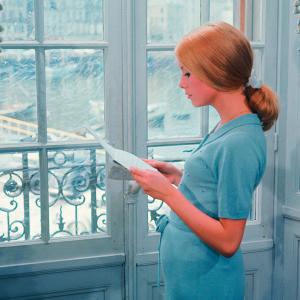 Still of Catherine Deneuve in Les parapluies de Cherbourg (1964)