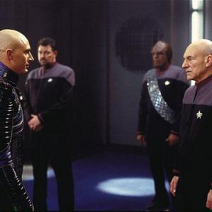 Still of Michael Dorn, Jonathan Frakes, Patrick Stewart and Tom Hardy in Star Trek: Nemesis (2002)