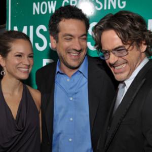 Robert Downey Jr., Todd Phillips and Susan Downey at event of Vingiuotas kelias namo (2010)