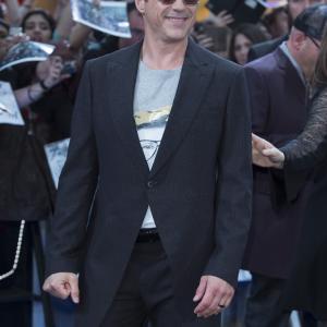 Robert Downey Jr. at event of Kersytojai 2 (2015)