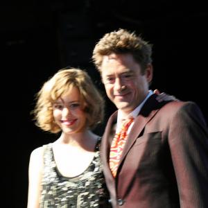Robert Downey Jr. and Rachel McAdams at event of Sherlock Holmes (2009)