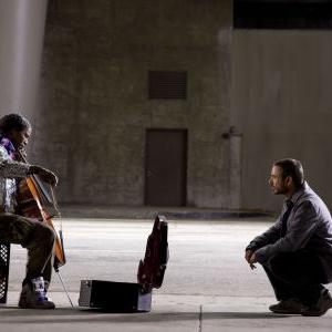 Still of Robert Downey Jr and Jamie Foxx in The Soloist 2009
