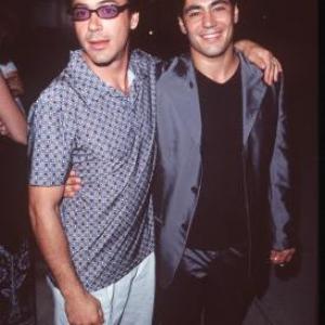 Robert Downey Jr. and Danny Nucci at event of Friends & Lovers (1999)