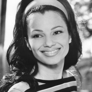 Still of Fran Drescher in The Beautician and the Beast 1997