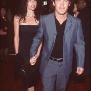 Minnie Driver and Josh Brolin at event of The Mod Squad (1999)