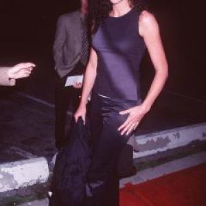 Minnie Driver at event of Kissing a Fool (1998)