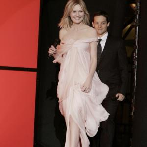 Kirsten Dunst and Tobey Maguire at event of Zmogus voras 3 2007