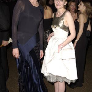 Sigourney Weaver and Kirsten Dunst
