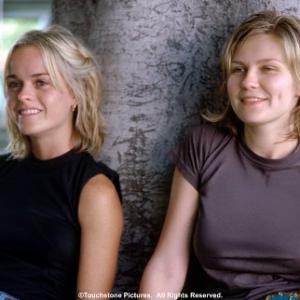 Still of Kirsten Dunst and Taryn Manning in Crazy/Beautiful (2001)