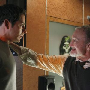 Still of Robert Englund and Zachary Levi in Cakas (2007)