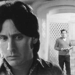 Still of Emilio Estevez and Martin Sheen in The War at Home 1996