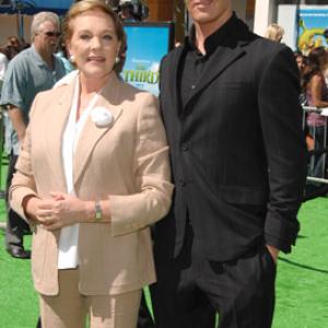 Julie Andrews and Rupert Everett at event of Srekas treciasis (2007)