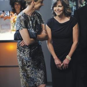 Still of Sally Field and Rachel Griffiths in Brothers & Sisters (2006)