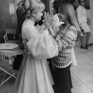 Debbie Reynolds with daughter Carrie Fisher circa 1972