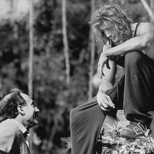 Brendan Fraser and Sam Weisman in Dziungliu karalius (1997)