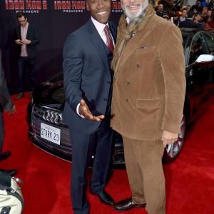Don Cheadle and Andy Garcia at event of Gelezinis zmogus 3 (2013)