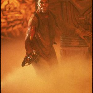 Still of Danny Glover in Predator 2 (1990)