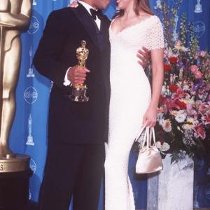Mira Sorvino and Cuba Gooding Jr at event of The 69th Annual Academy Awards 1997