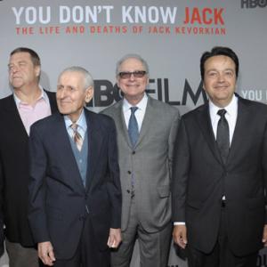 John Goodman, Barry Levinson, Len Amato and Jack Kevorkian at event of You Don't Know Jack (2010)