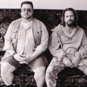 Still of Jeff Bridges and John Goodman in The Big Lebowski (1998)